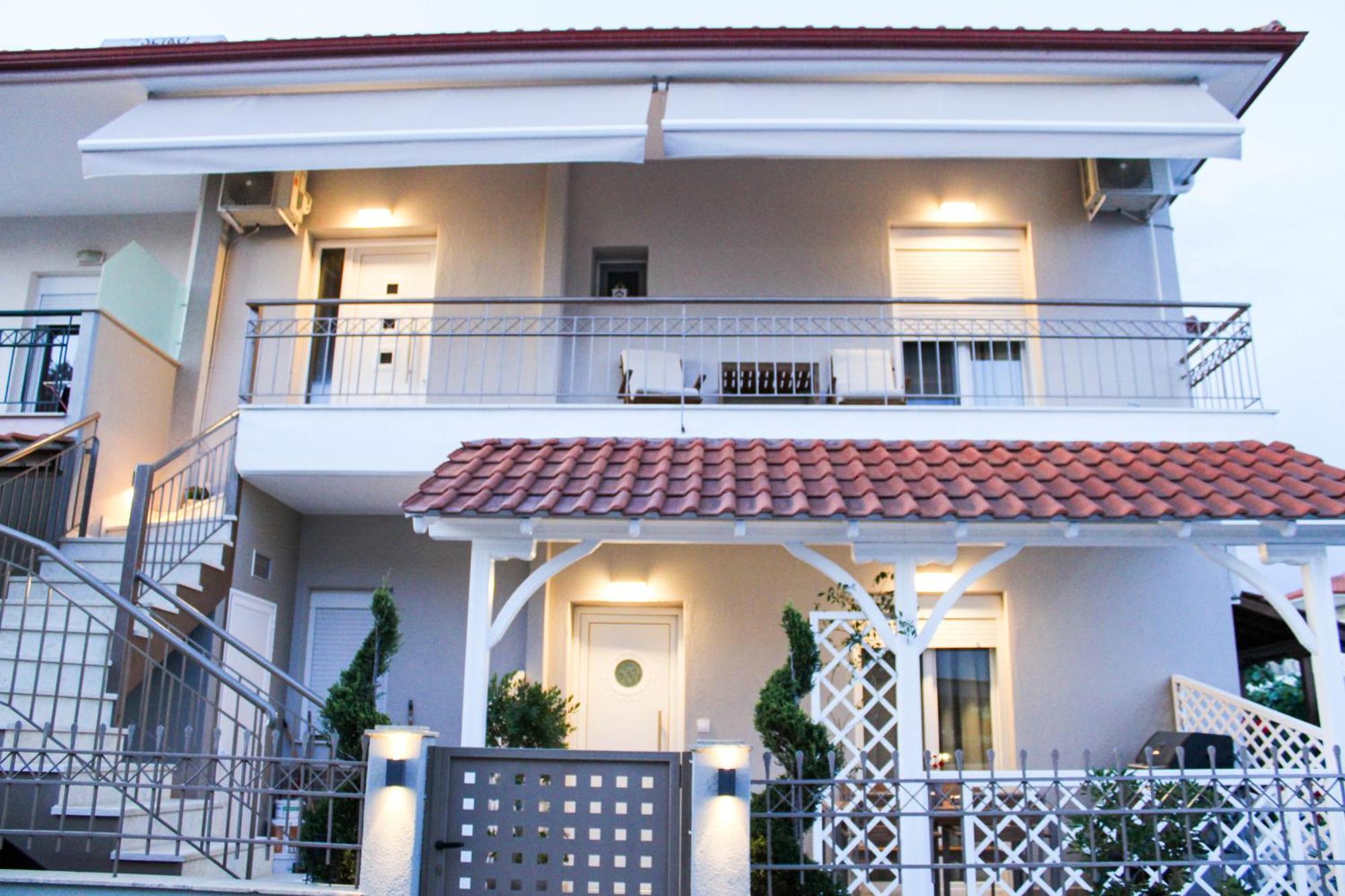 Comfy Apartments نيكيتي المظهر الخارجي الصورة